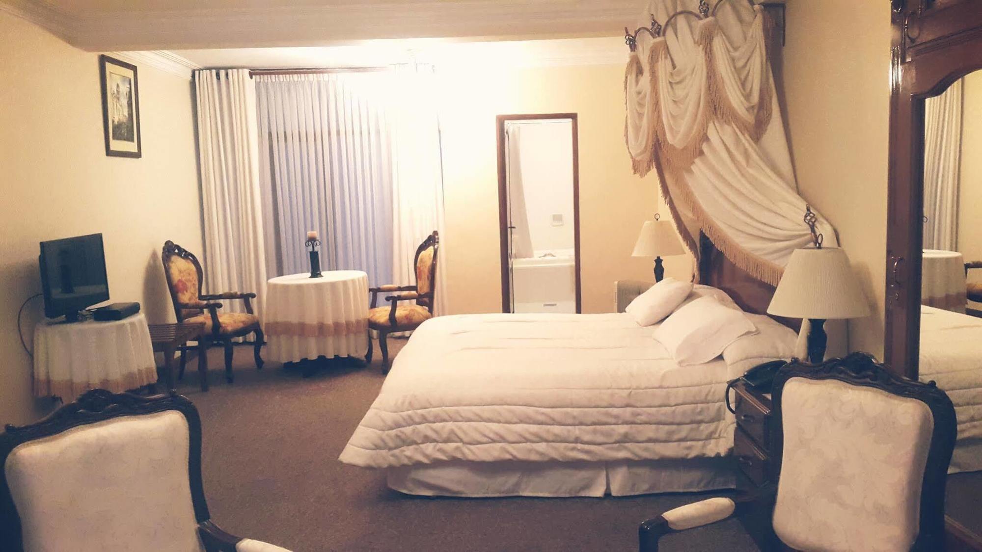 Hotel Independencia スクレ エクステリア 写真